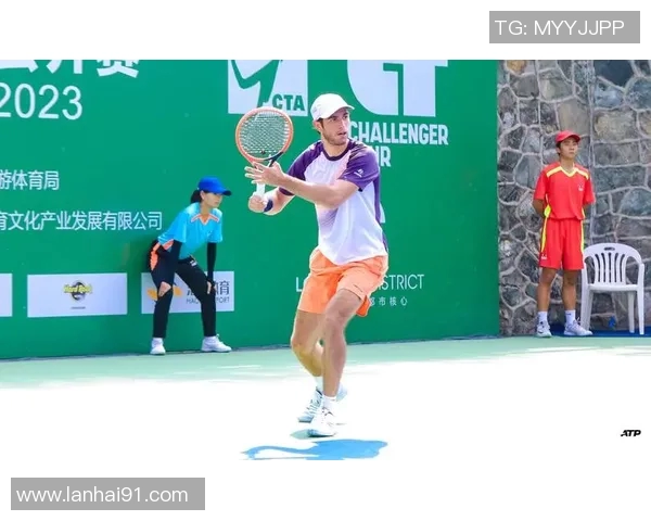 聚焦深圳网球队的默契配合与战术协作探讨