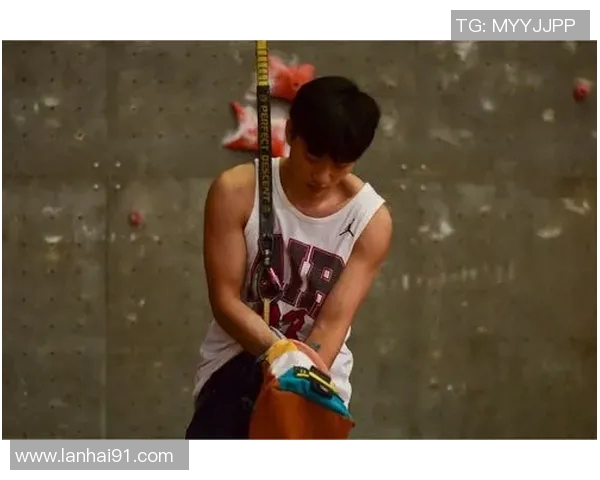 张静专访：从攀岩新手到顶尖运动员的成长之路回顾