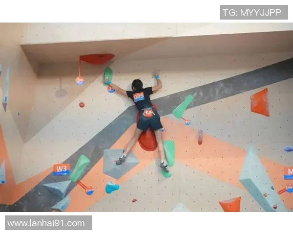 运动周敏独家分享攀岩技巧与心得助你提升攀岩水平